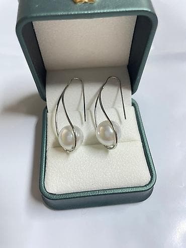 pandora tasne cena: Cena 900/par — 1