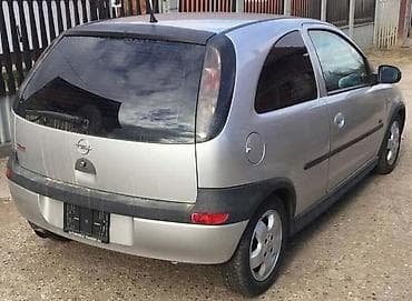 pumpa za gorivo golf 2 1.6 benzin: OPEL CORSA C GSI - KOMPLETAN AUTO U DELOVIMA | 1.8 gsi Z18XE — 2