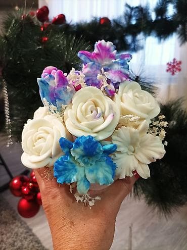 silver cvece: Dekorativni aranžman od sapuna – ručno rađeni cvetovi - Elegantna — 1