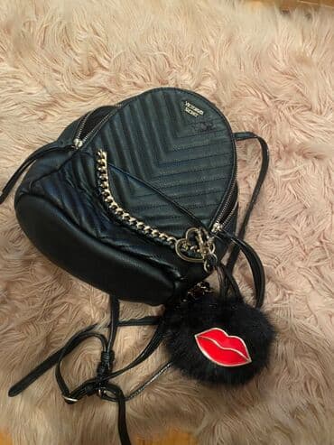 Torbe: Victoria’s Secret kozni original ranac 3000 din — 2