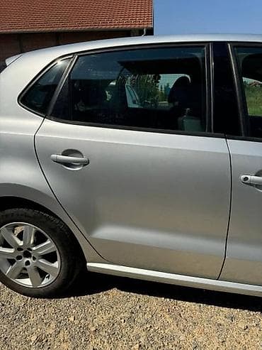 ford capri prodaja: VRATA ZA VOLKSWAGEN POLO | Zadnja desna vrata za Polo 6R Odlicno — 3