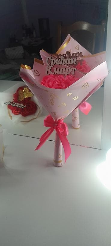 Sobne biljke: Buket za 8. mart – dekorativni mini buketi od veštačkih ruža - — 2