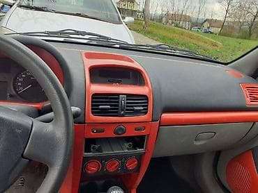 lazni alarm za auto: RENAULT CLIO 1.5 - KOMPLETAN AUTO U DELOVIMA — 5
