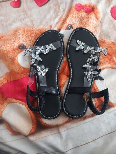 teddy kaput h m: Sandals, 37.5 — 1