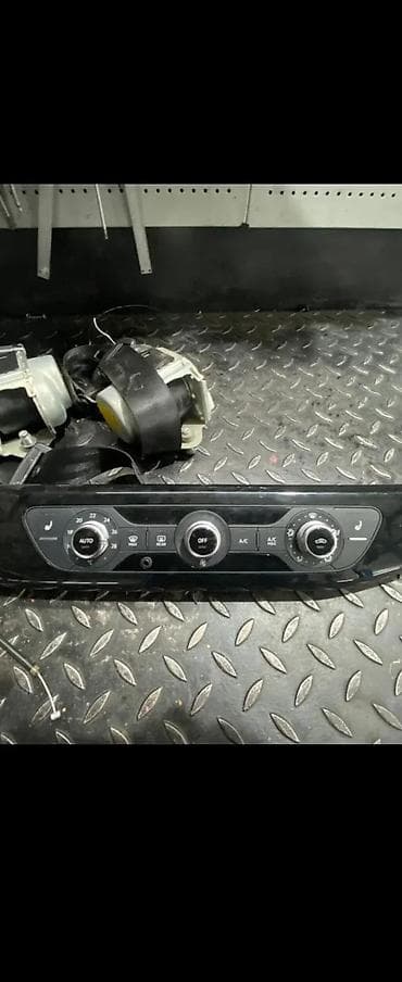 2q0 965 567 a: AUDI A4 B9 16-20 KLIMATRONIK 8W0820043Q | Audi vagen delovi ZEMUN — 4