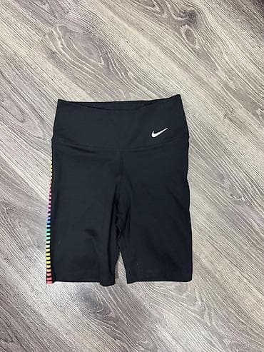 krem farmerke: Nov Nike šorts, veličine XS ili 34 — 8