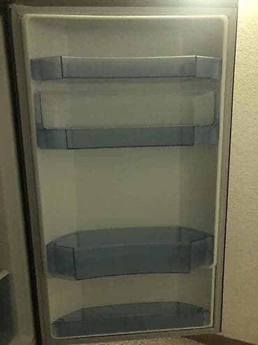 Gorenje kombinovani frižider sa zamrzivačem dole, srebrne boje. -