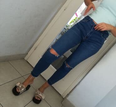 pantalone od vestacke koze: Bershka farmerice extra model i kvalitet Fini mekani Teksas sa puno — 1