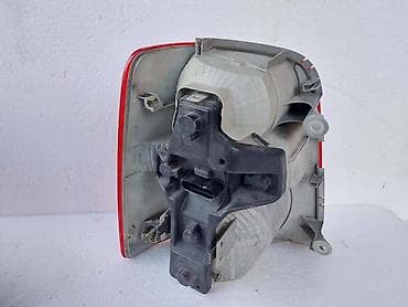 skuter do 200e: 5.STOP SVETLA ZA VOLKSWAGEN TOURAN ZA 2008. GOD. - 1T0 945 257 D | — 1