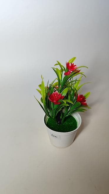 Kućni dekor: Dekorativna veštačka biljka u saksiji - Realistična zelena lisna masa — 2