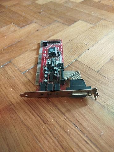 i pad: Stara retro ISA graficka kartica.
Nepoznato stanje — 10