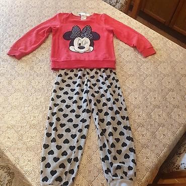 Trenerke par puta obucene prelepe i veoma udobne i mekane