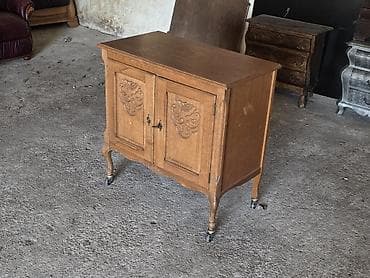 ratan bambus namestaj: Drvena komoda/ormarić na točkićima – klasičan stil - Materijal — 5