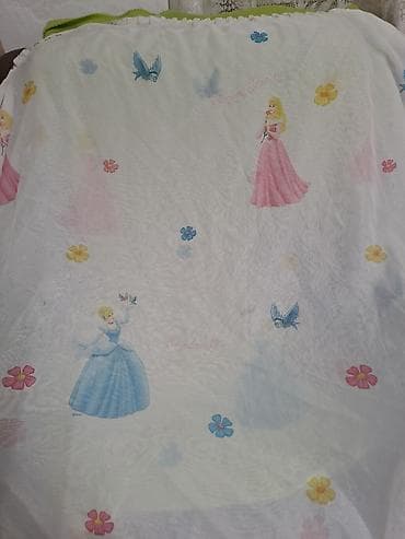 svetlece drvo cena: Zavesa za dečiju sobu – Disney Princeze,sirina 4m,duzina 2m - — 3
