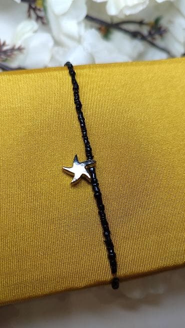 dzepni sat cena: Minimalistička narukvica sa zvezdicom - Tanka narukvica od sitnih — 3