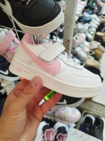 tin patike: 25-36 3000 — 3