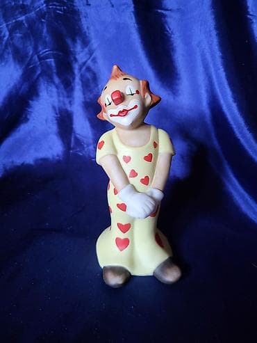 porcelanske figure prodaja: Goebel nova figura Bopov porcelanska iz 90ih.godina. Nemacka figura — 5
