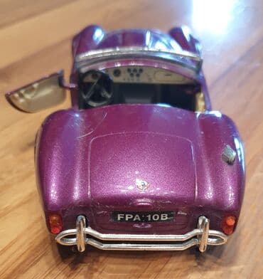 moj mali poni lutke: BURAGO COBRA 427 oldtajmer kabriolet automobilcic igračka. Razmera je — 3