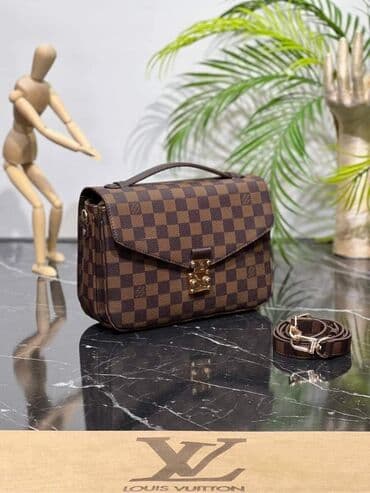 torba za obucu: Cena torbi 2450
Cena kaisa 1.700
Cena novcanika 1.700
Alb sa porezom — 18