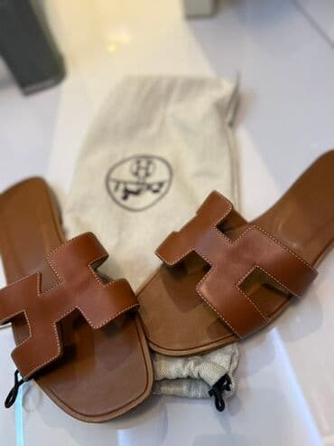 šafran ženske cipele: Hermès Oran ženske papuče – braon koža - Model: Oran - Materijal — 1