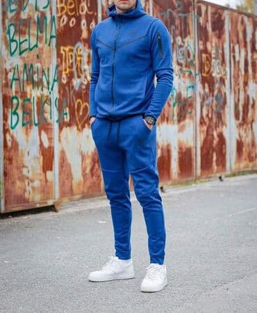 Cena 4400 dinara
Veličine S M L XL 2XL