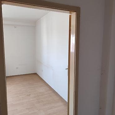 stan ruma prodaja: ​garsonjeru od 21m2 na odličnoj lokaciji u Ustaničkoj ulici (kod — 7