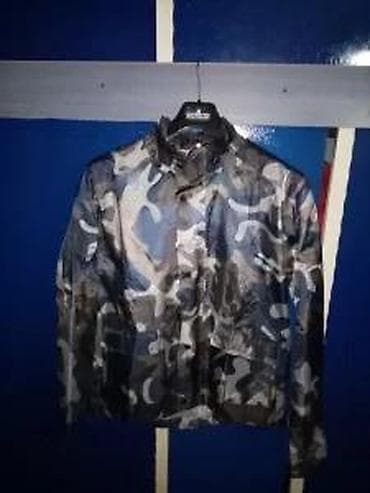 crveni komplet pantalone i sako: VOJNICKA KABANICA NOVA KOMPLET MASKIRNA JAKNA I PANTALONE | Cene — 10