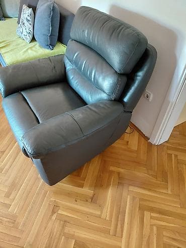 numanovic dvosedi na razvlacenje: Kožna recliner fotelja sa električnim mehanizmom - Materijal — 3