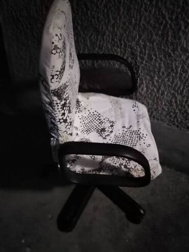 set trpezarijskih stolica: Kancelarijska stolica velika sa rukohvatima,ispravno podizanje,podesiv — 4
