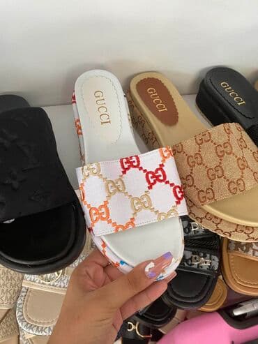 the north face papuče: 36-40
3300 — 1