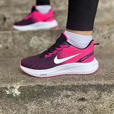 Patike Nike, brojevi 36-41.
Cena: 2500 na lalafo.rs Patike Nike, brojevi 36-41.
Cena: 2500