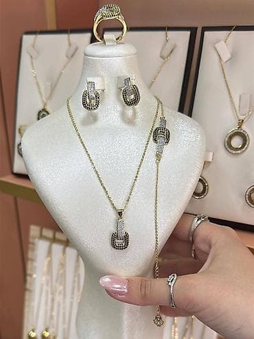 zara haljina s: Zlatni setovi nakita – elegantne kolekcije - Set 1: Ogrlica sa — 10
