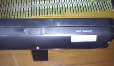 mobilna klima za auto: DVD za auto Medion Čita DVD, flešku, memorijsku karticu. Uz njega ide — 2