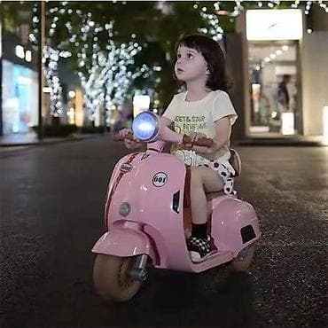 crni spajdermen igracka: 02. ⭐️ Licencirani Vespa motor za decu na baterije je idealna igračka — 3