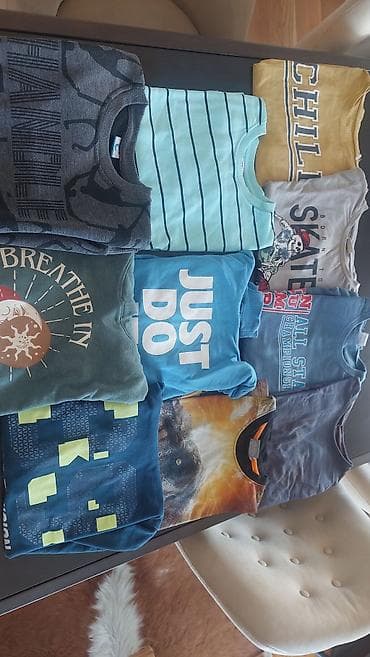 Lot dečijih dukseva– dugi rukav, razni motivi i boje. Sadržaj: - 10 na lalafo.rs Lot dečijih dukseva– dugi rukav, razni motivi i boje. Sadržaj: - 10