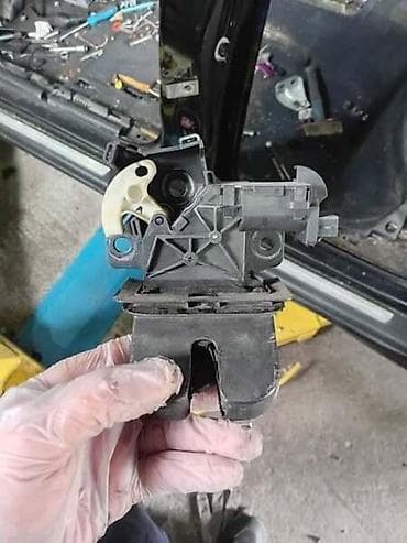 renault clio 3 osiguraci: GEPEK BRAVA ZA AUDI A6 OD 2004. DO 2011. GOD. | ispravna gepek brava — 2