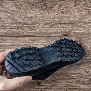canda c a: Trainers, size - 46 — 3