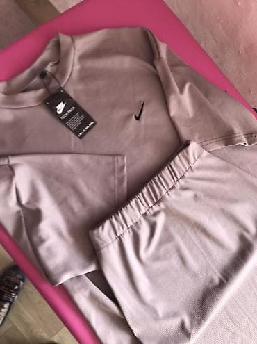 Nike, M, L, bоја - Bež na lalafo.rs Nike, M, L, bоја - Bež