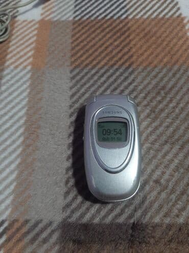 samsung punjač: Samsug sgh x460 ispravan telefon radi na sve mreze,baterija — 2