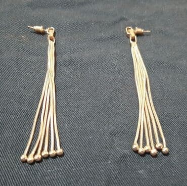 what is iqos 2.4: Screwback earrings, Material: Stainless steel — 7