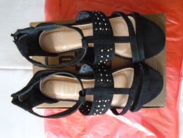 zenske mokasine broj 42: Sandals, 37 — 2