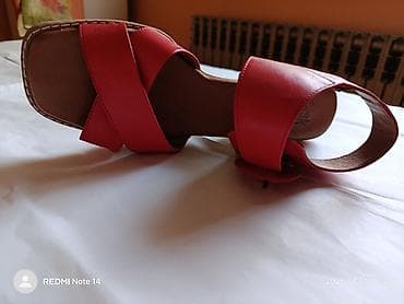 kućni ogrtač h: KAO NOVE CRVENE KOŽNE SANDALE BR. 39 (Štikla 5cm).Na prodaju prelepe — 3