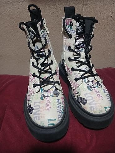 kamera za decu: Dečje čizme sa Disney motivom – šareni print sa Mikijem i natpisima — 1