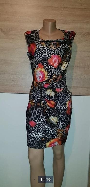 šešir muški: Ženska haljina bez rukava, mini/iznad kolena, uskog kroja. Materijal — 2