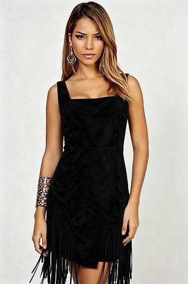 chloe papuce: Haljina: 2400 dinara
Velur
S M L — 2