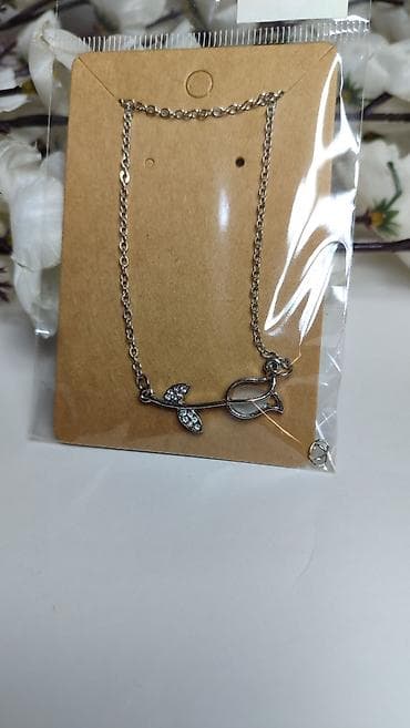 kofer za kvad: Ogrlica sa privjeskom „ružin cvet” - Materijal: legura metala u boji — 1