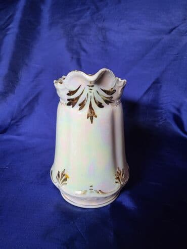Čajnici: Bokal porcelan,sedef glazura 1914 do 1918godina. Bokal je — 4