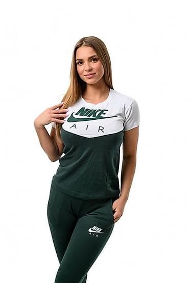 Ženski komplet Nike Air – majica kratkih rukava i donji deo trenerke
