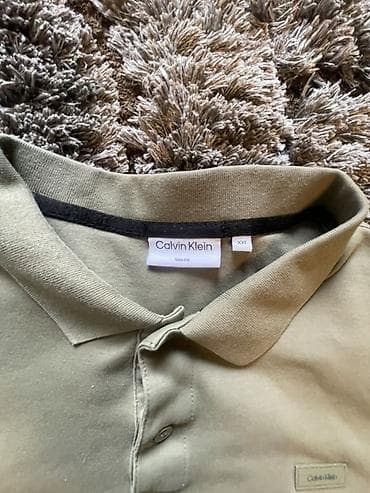 maslinasto zelena torba: Men's T-shirt Calvin Klein, bоја - Maslinasto zelena — 2