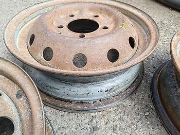 lada 2107 motor: Felna celicna Lada 2121,21213,21214i 16'' br.1-4. Polovno, ocuvano — 4